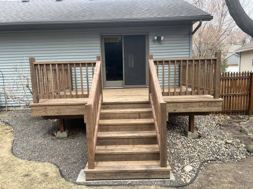 Detail of the finished stair rail